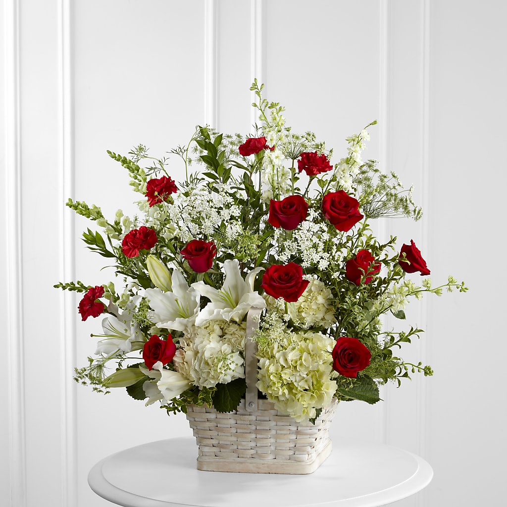 In Loving Memory Arrangement – Backroads Florist, Blairsville GA