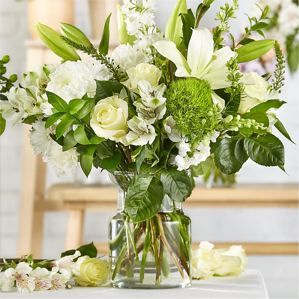 Classic Ivory – A Florist Original – Backroads Florist, Blairsville GA