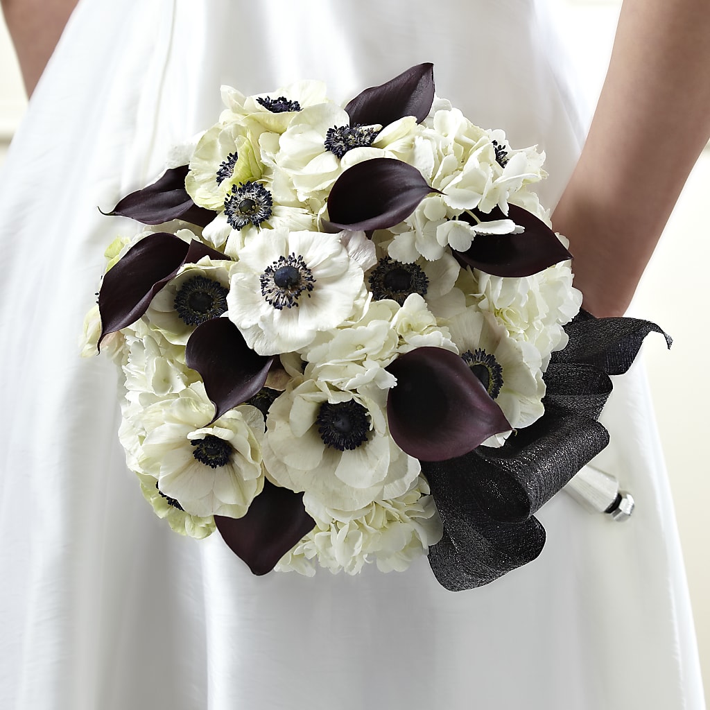 To Have and To Hold Bouquet – Backroads Florist, Blairsville GA