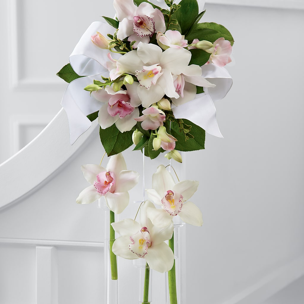 Perfect Entrance Pew Arrangement – Backroads Florist, Blairsville GA