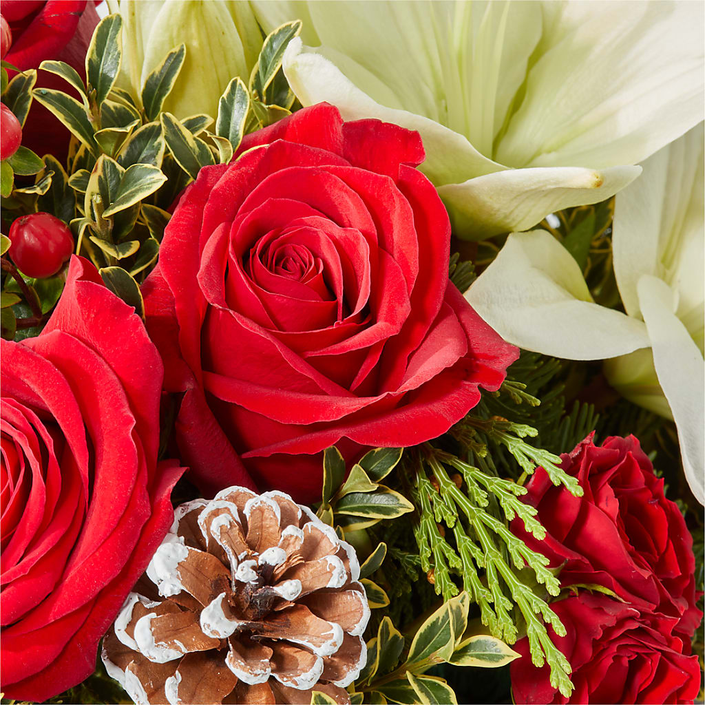 Snowy Wonderland Bouquet –  Backroads Florist, Blairsville GA