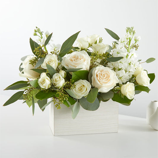 Fresh Linen Box Bouquet –  Backroads Florist, Blairsville GA