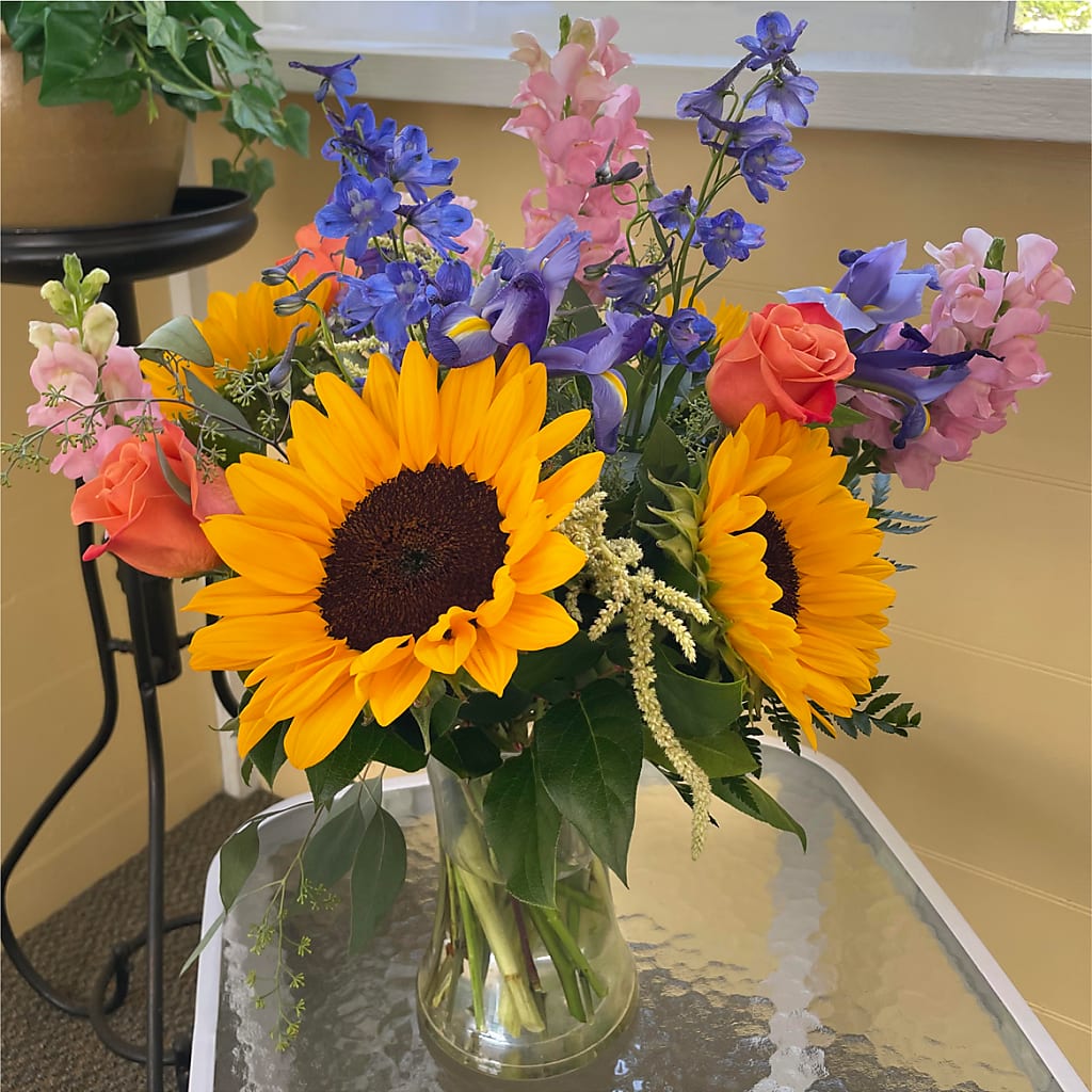 Rays of Life Bouquet –  Backroads Florist, Blairsville GA