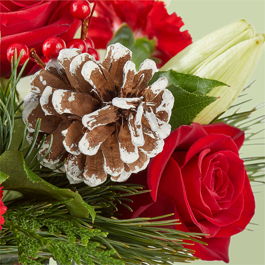 Glistening Icicles Bouquet –  Backroads Florist, Blairsville GA
