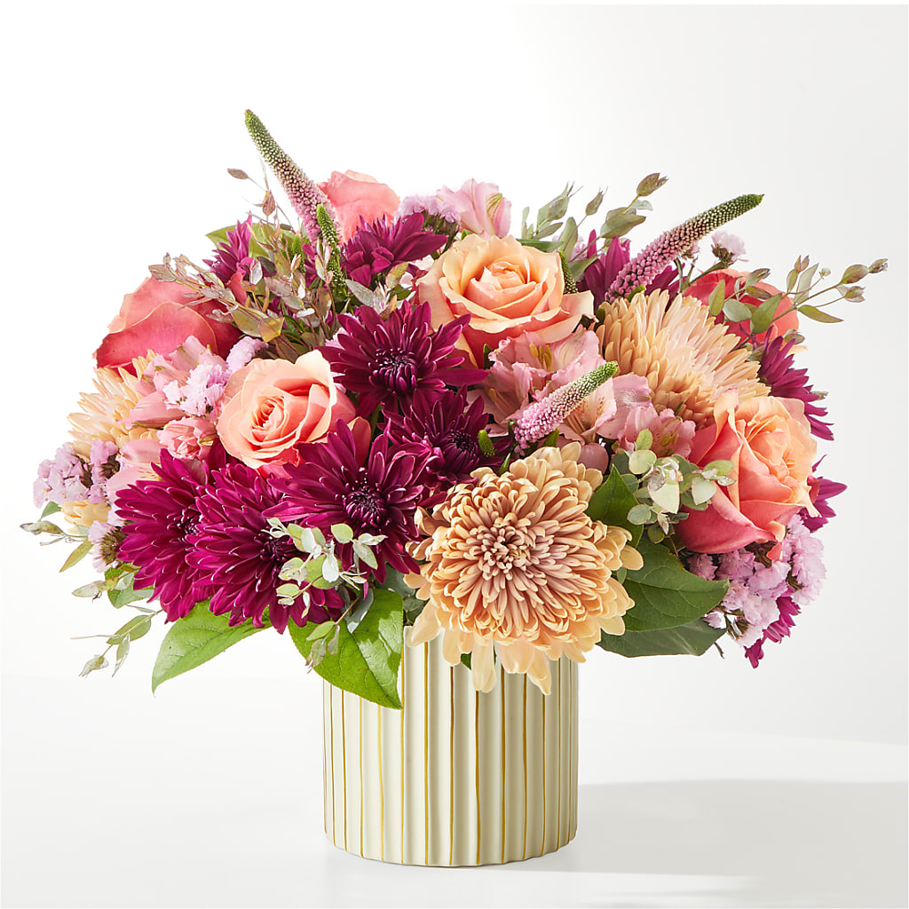 Berry Cobbler Bouquet with Ivory Vase –  Backroads Florist, Blairsville GA